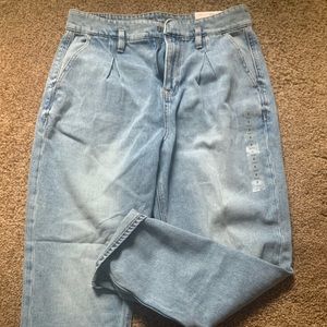 American Eagle Mom jean NWT 8 short
